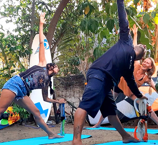 relaxing with a yoga kitesurf course by oaxakite